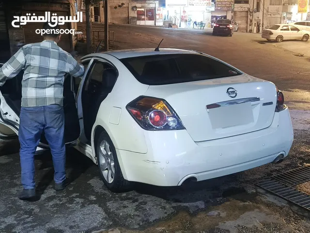 Used Nissan Altima in Salt