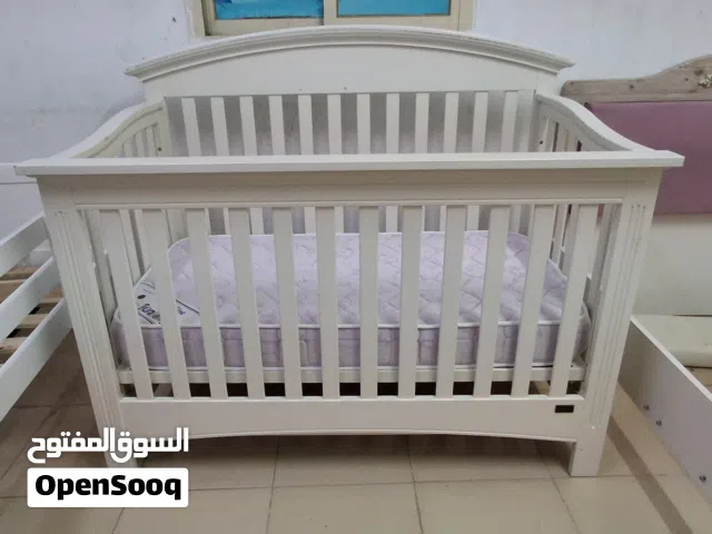 سرير اطفال للبيع