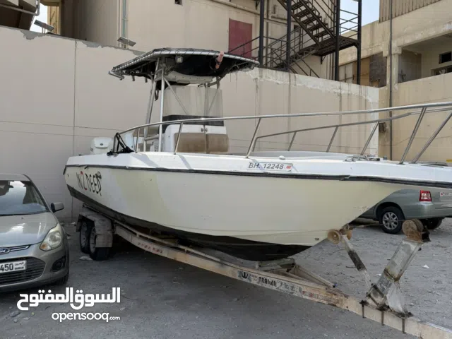 قارب أمريكي 30 ft للبيع