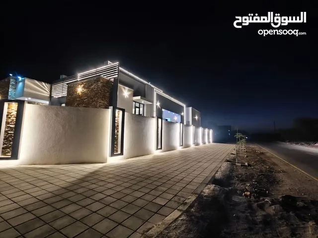 400m2 4 Bedrooms Villa for Sale in Al Batinah Barka