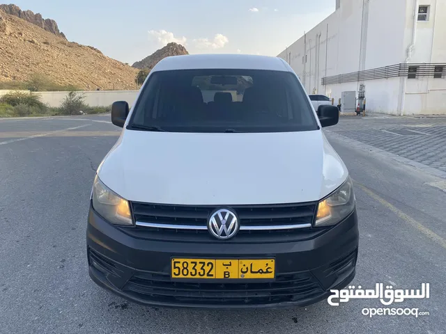 Volkswagen Caddy 2016 in Al Dakhiliya