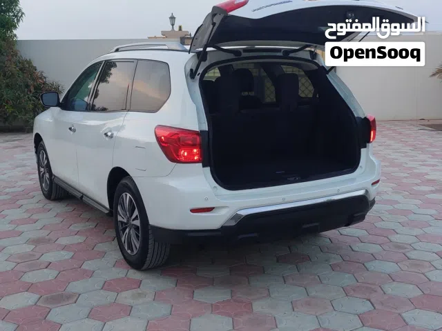 2017 نيسان باثفايندر SV