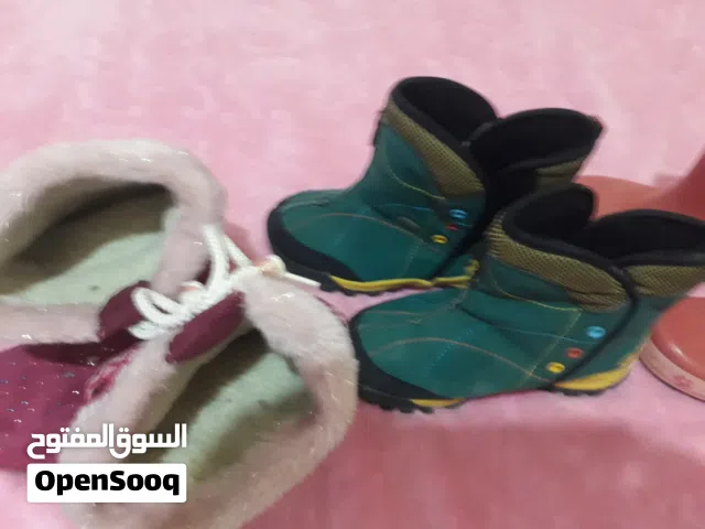 بوت أطفال مستورد