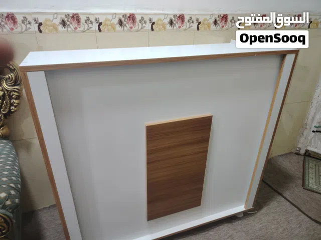 ميس يصلح للمحلات ويصلح مكتب دراسي