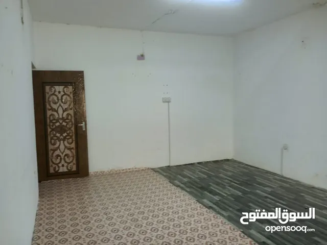 150m2 2 Bedrooms Apartments for Rent in Basra Jaza'ir