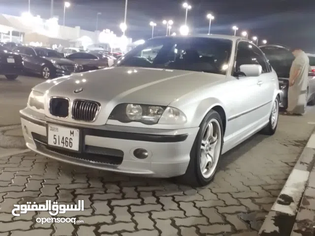 بي ام 323 i
