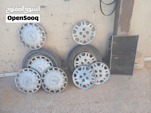 بضاعة اودي وهوندا اصليات للبيع