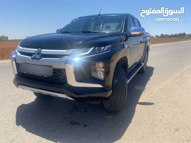 بيك اب ميتسوبيشي سبورتيرو 2022 بحالة الوكالة للبيع