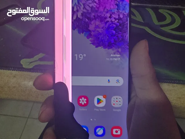 يحتاج الى شاشة s20 plus