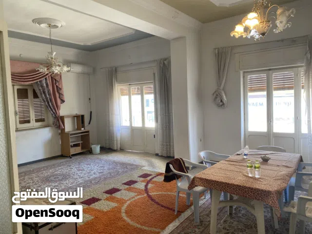 شقة على رئيسي شارع الجرابة ( مكتب / مخزن )