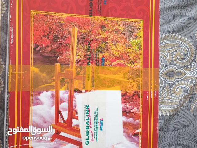 URGENT sale: Painting set (painting stand, canvas, sketch book, palette), WhatsApp msg ONLY