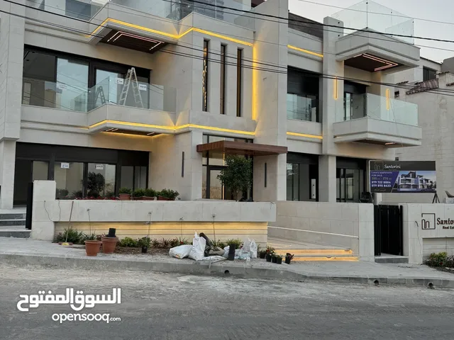 260 m2 4 Bedrooms Apartments for Sale in Amman Abdoun