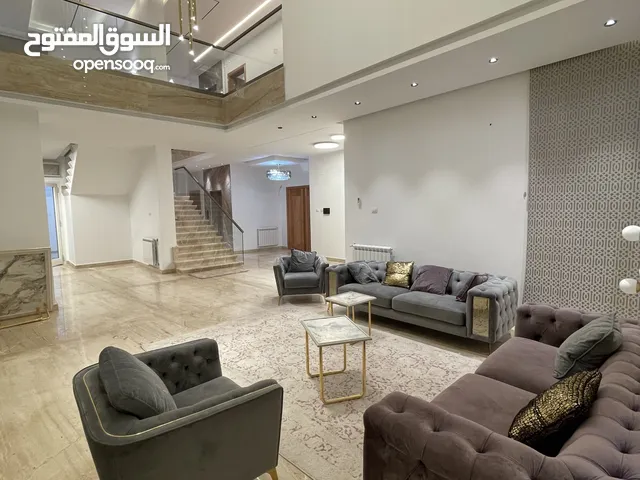 700 m2 More than 6 bedrooms Villa for Sale in Tripoli Hay Demsheq