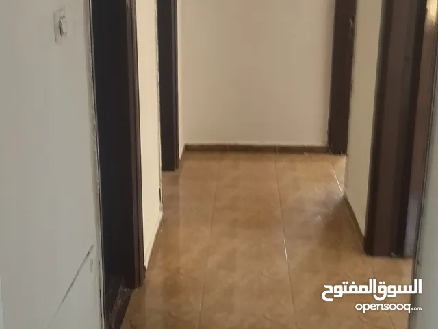 1 m2 5 Bedrooms Apartments for Rent in Zarqa Jabal Tareq