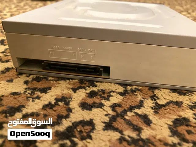 قارء اقراص كمبيوتر شغال ربي يبارك