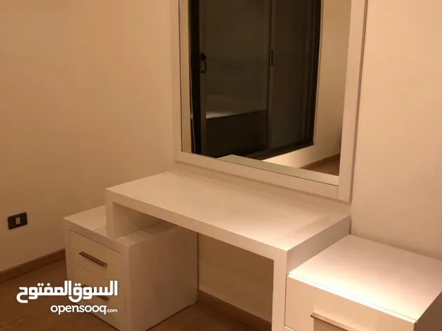 شقة مميزة للايجار اجمل احياء عبدون الراقية ذات تصميم حديث و راقي