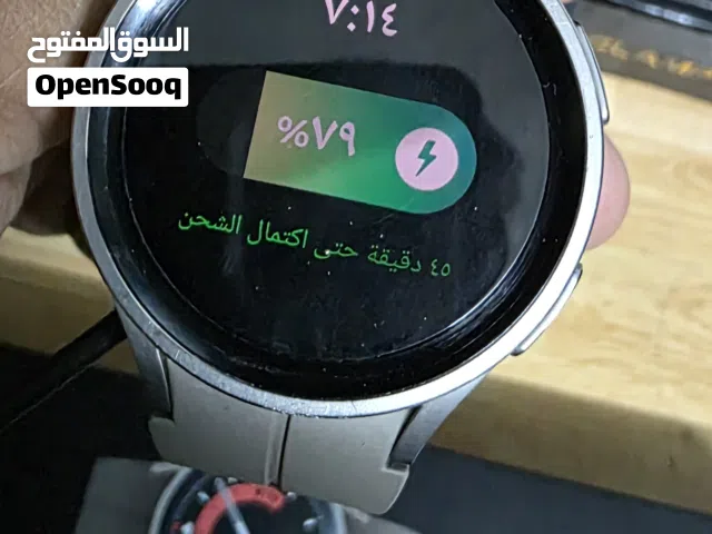 للبيع Samsung Galaxy Watch5 Pro تيتانيوم الأصلي،بحالة ممتازة جداً واستعمال نظيف. الساعة سامسونج 5برو