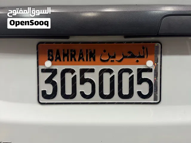 رقم مميز سيرا سلفرادو رام 305005