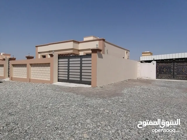 216 m2 4 Bedrooms Townhouse for Sale in Al Batinah Al Masnaah