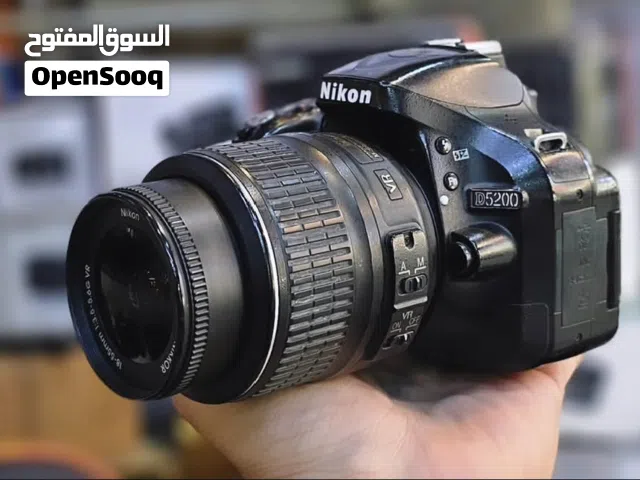 كاميرة نيكون D5200