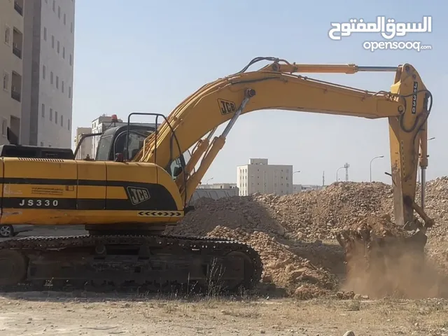 Tractor Unit Volvo 2007 in Dhofar