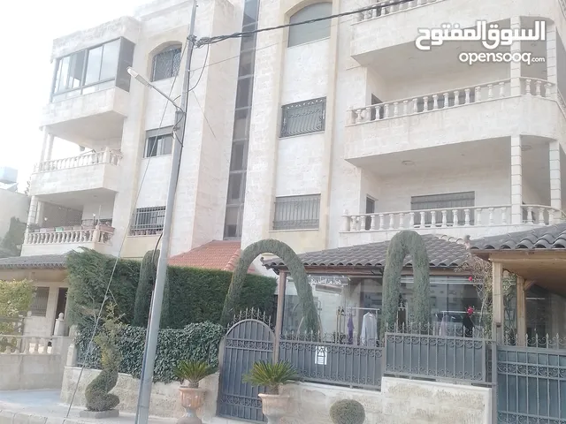 300 m2 4 Bedrooms Apartments for Sale in Amman Daheit Al Rasheed