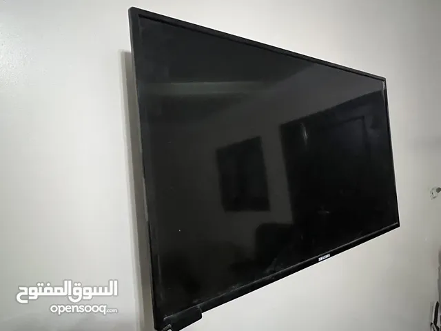 Samsung Other 43 inch TV in Al Khums