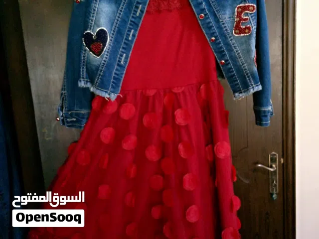 فساتين بناتي عدد ( 6 ) للبيع بحالة الوكالة استعمال خفيف .