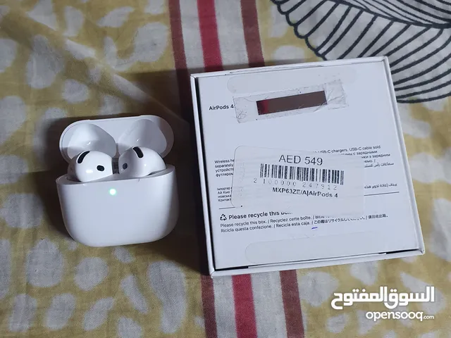 apple airbods 4