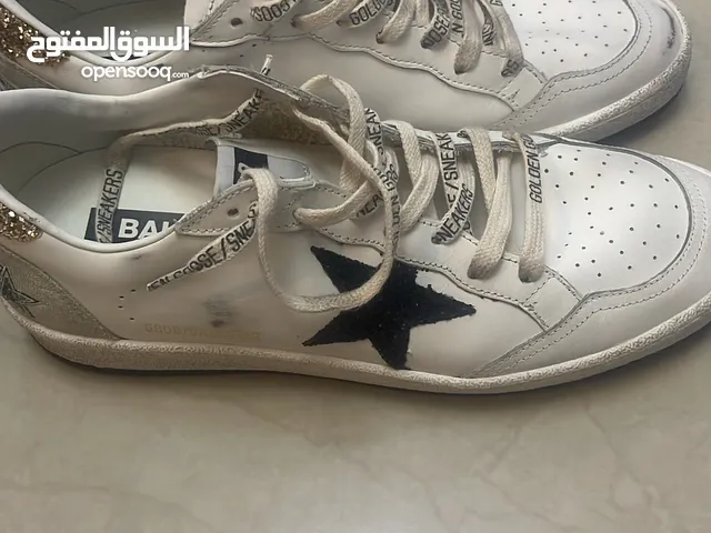 جوتي golden goose يديد ولا لبسه