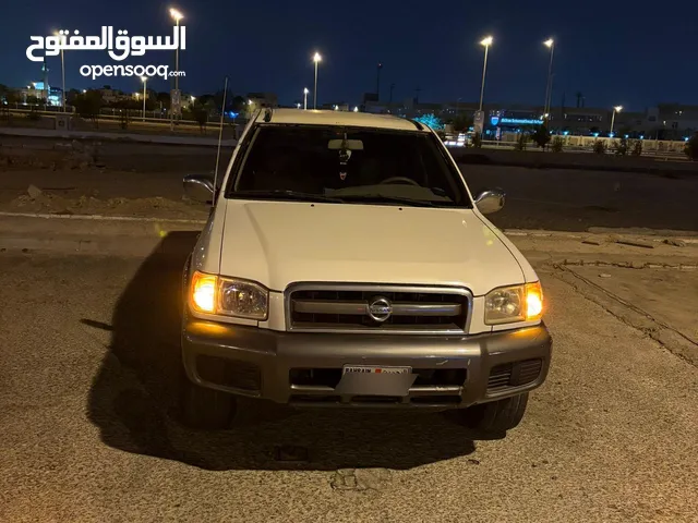 للبيع نيسان بثفندر مديل 2005 استندرد قير اوتو سياره حاله ممتاز ما يشكي من شي