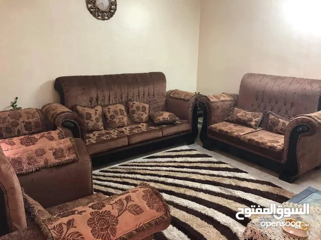 طقم كنب مستعمل نظيف جدا للبيع