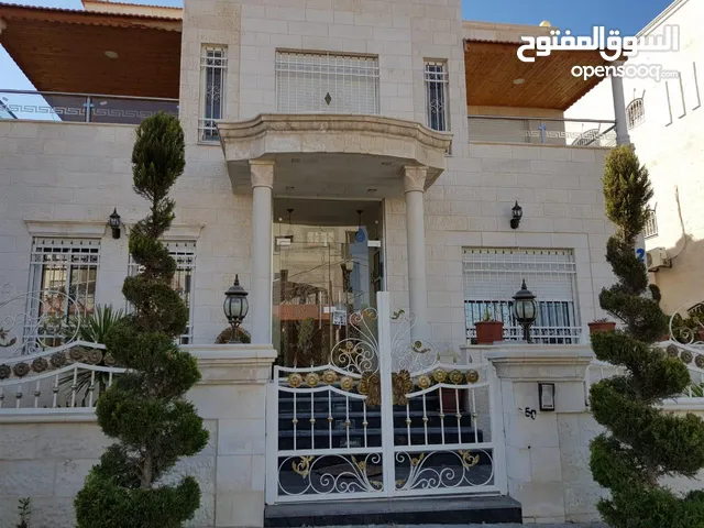 320 m2 More than 6 bedrooms Townhouse for Sale in Amman Al Bnayyat