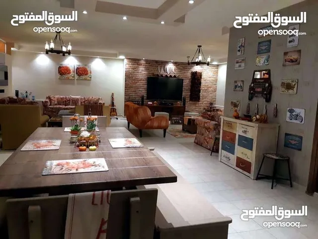 530m2 5 Bedrooms Villa for Sale in Amman Dabouq