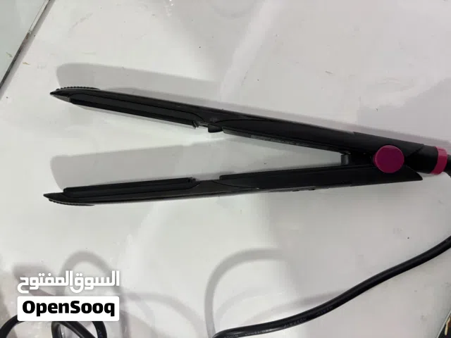 مسرح الشعر ماركة Revlon