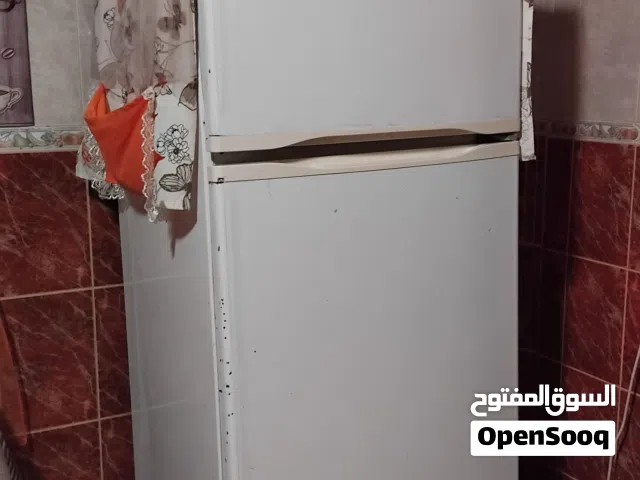 ثلاجه للبيع استعمال نظيف