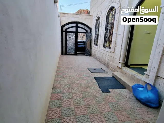 250 m2 4 Bedrooms Townhouse for Rent in Sana'a Hayi AlShabab Walriyada