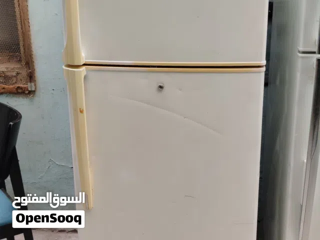 يبيع الثلاجه ال جي حجم 18 قدم متوسط بحاله ممتازه مع التوصيل والتشغيل والكفاله