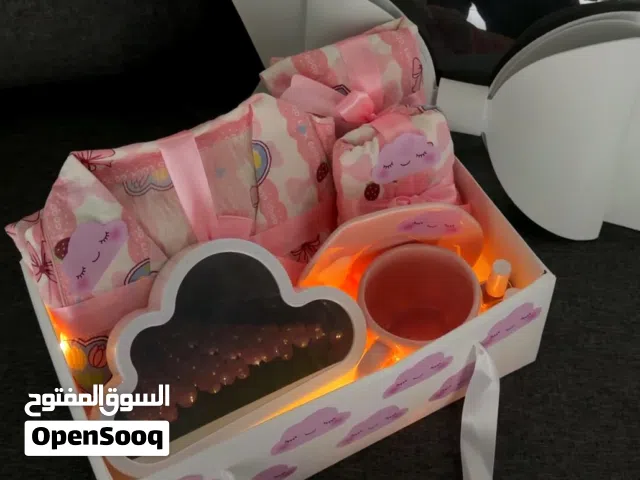 هو غيمتي وهو سمائي مكونات البكج غيمة مضيئة بجامة ثلاث قطع مناكير عدد 2 مج الغيمة  السع