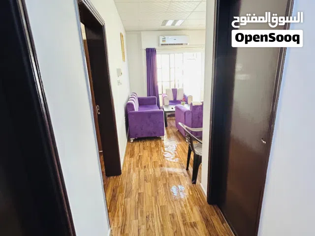 غرفه وصاله ومطبخ وحمام ف الخوير خلف مستشفى بدر السماء وأمام مجمع 414