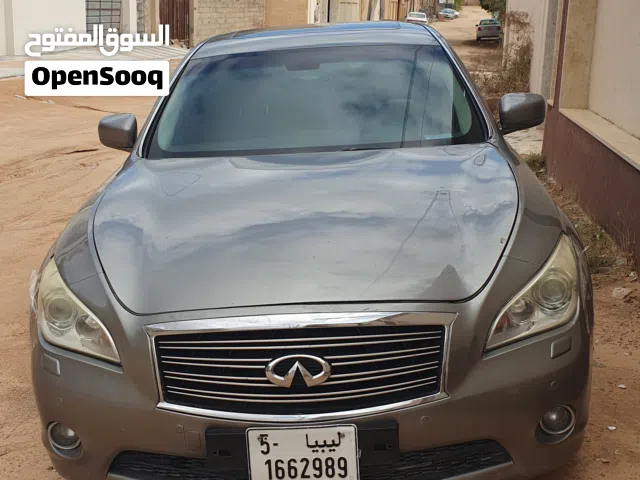 2012 إنفينيتي M37 Base
