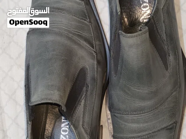 (Read the description) Authentic Italian Manzoni men's shoes, size 42. A very rare find in Iraq.