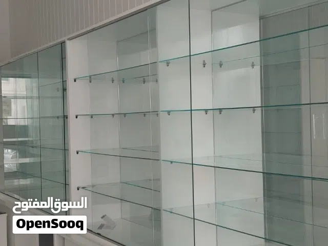 ديكور وارفف محل كامل للبيع المستعجل  بسعر مغري  الاستفسار ومزيد من الصور والفيديوهات للتواصل خاص لرق