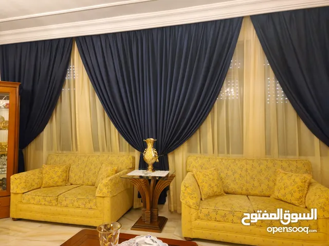 640m2 4 Bedrooms Villa for Sale in Amman Daheit Al Rasheed