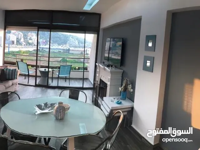 Apartment at Siwar resort, Zouq, Jounieh, pool, parking, wifi, gym,next to Rímalos and Holiday Beach