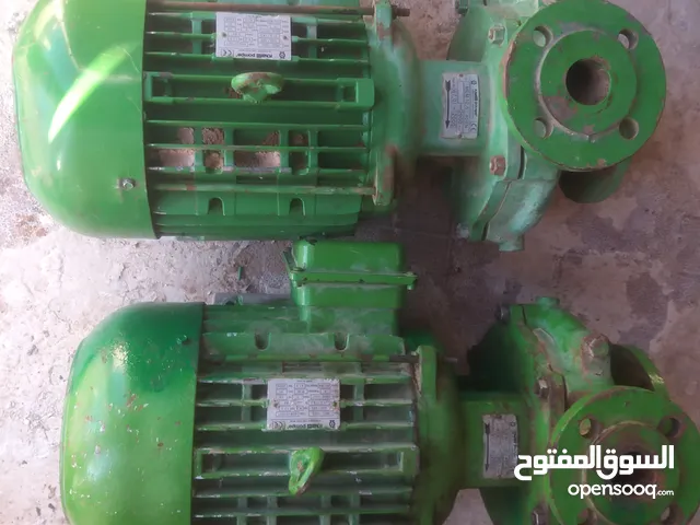 مضخات ايطاليه مستعمله نضيف