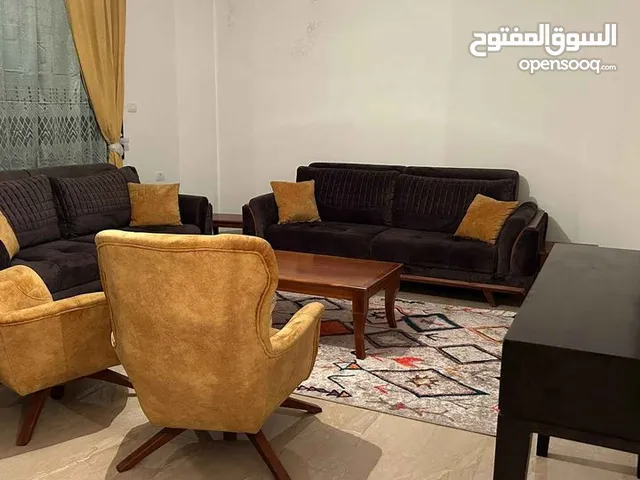 شقة مفرشة للايجار قرب بلدية رام الله   رقم : 1381
