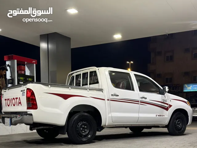 Used Toyota Hilux in Tabuk