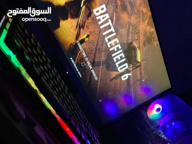 كمبيوتر مع شاشة بحالة ممتازة استخدام شهرين