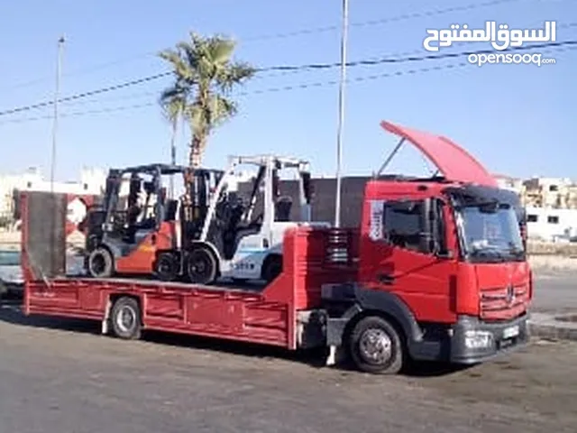 تاجير الرافعات الشوكيه وتنزيل جميع انواع البضائع وتأجير يومي وشهري